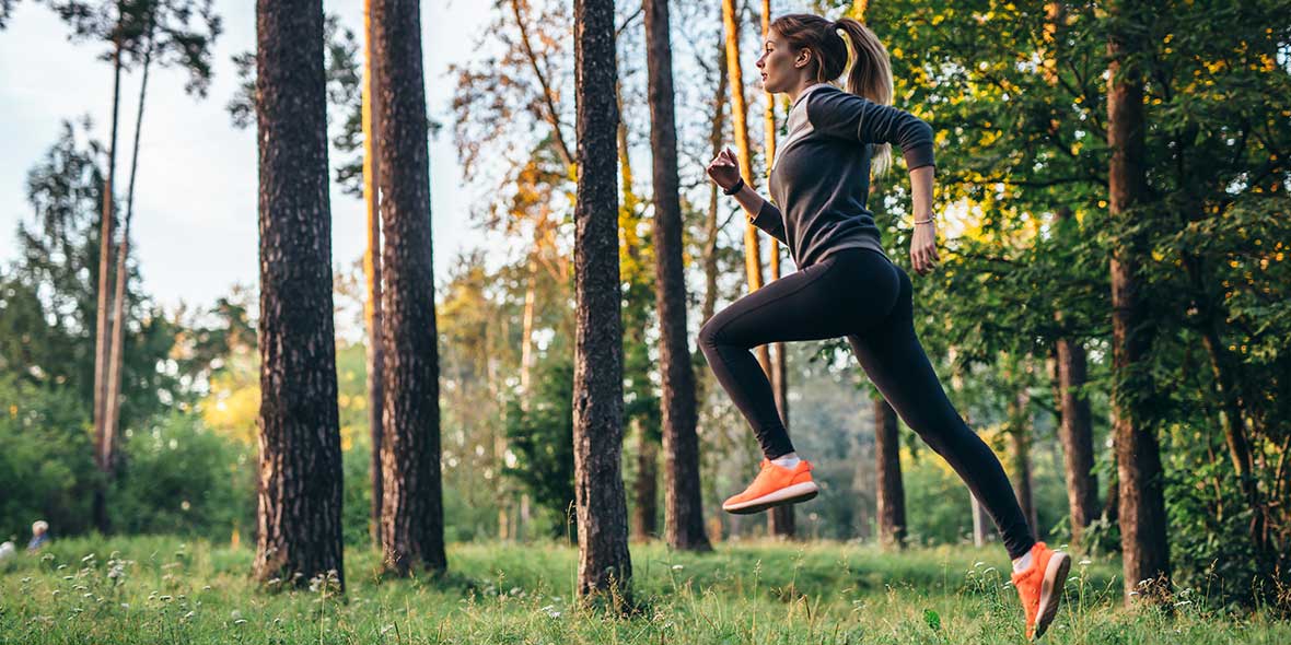 Women's Fall Running Guide: Tips for Crisp Morning Runs